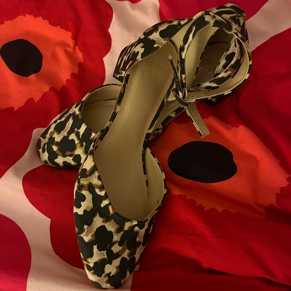 Cabi Kitten Heels